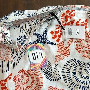 013, NWT Ver Seashell Print Long Skirt